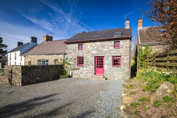 Llanddinog Old Farmhouse, SA62 6NA