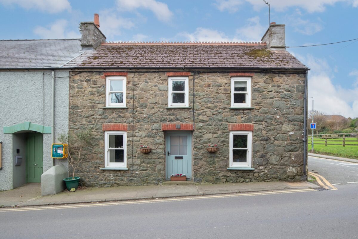 High Street, Solva, SA62 6TE