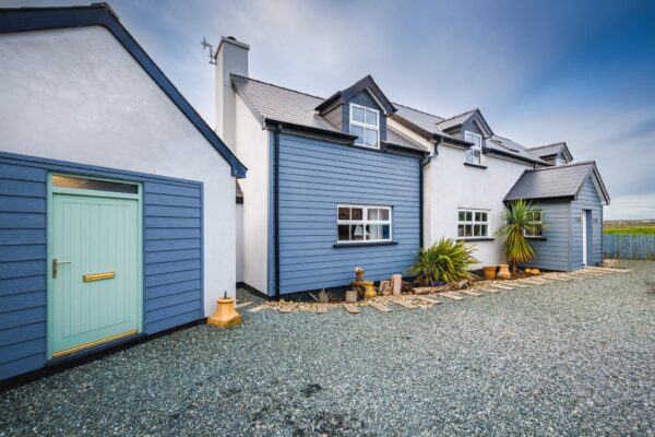 2 Eldergrove, Broad Haven, SA62 3GA