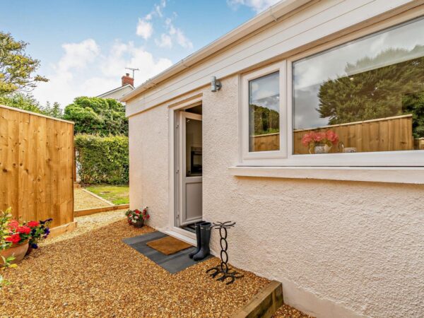 Glanymor, SA70 7TE