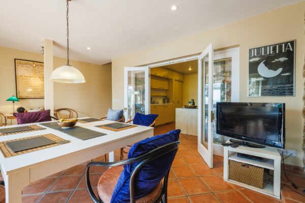 Caldey View, SA70 7BD