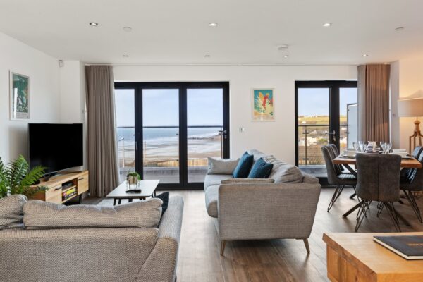 Sand Banks, Broad Haven, SA62 3BR