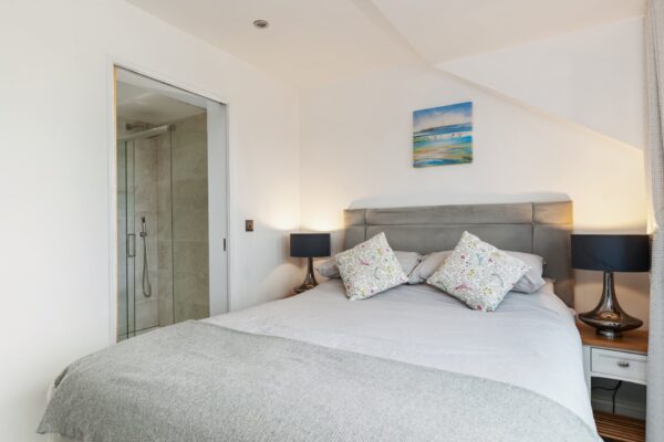 Sand Banks, Broad Haven, SA62 3BR