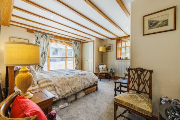 Lyserry Barns, SA71 5DT