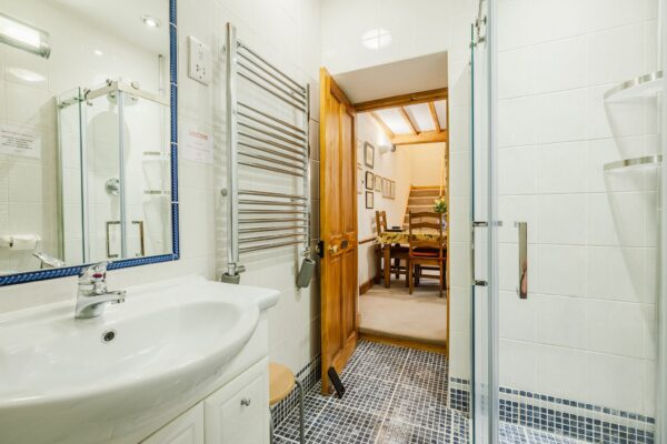 Lyserry Barns, SA71 5DT