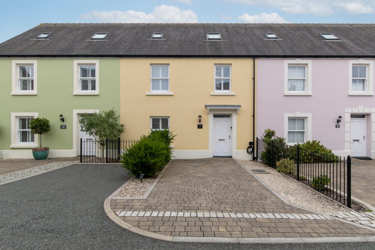 Cottage Mews, Tenby, SA70 7EN