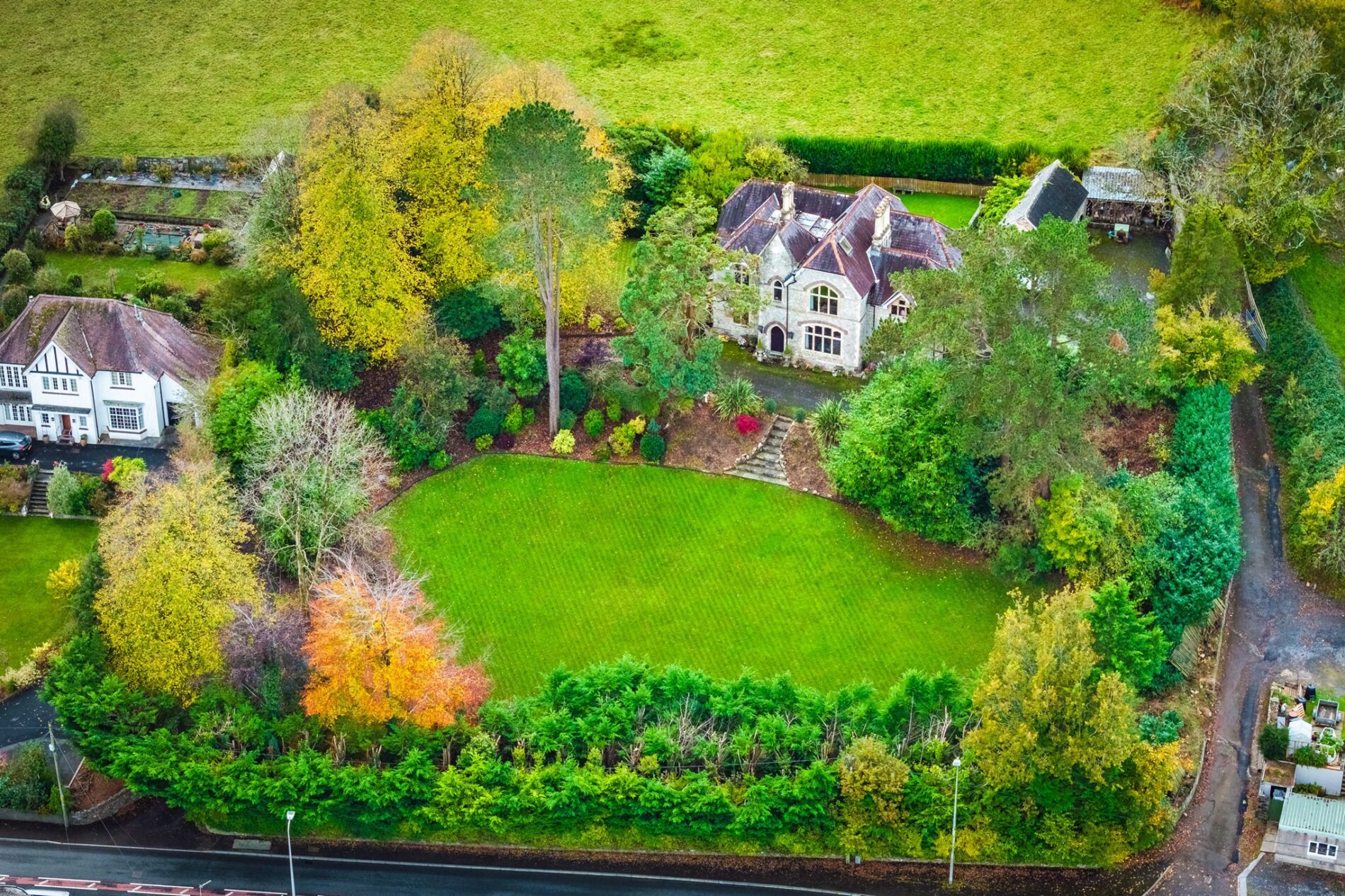 Ficerdy Manor, SA18 3JB