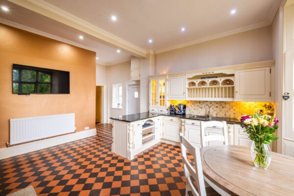 Ficerdy Manor, SA18 3JB