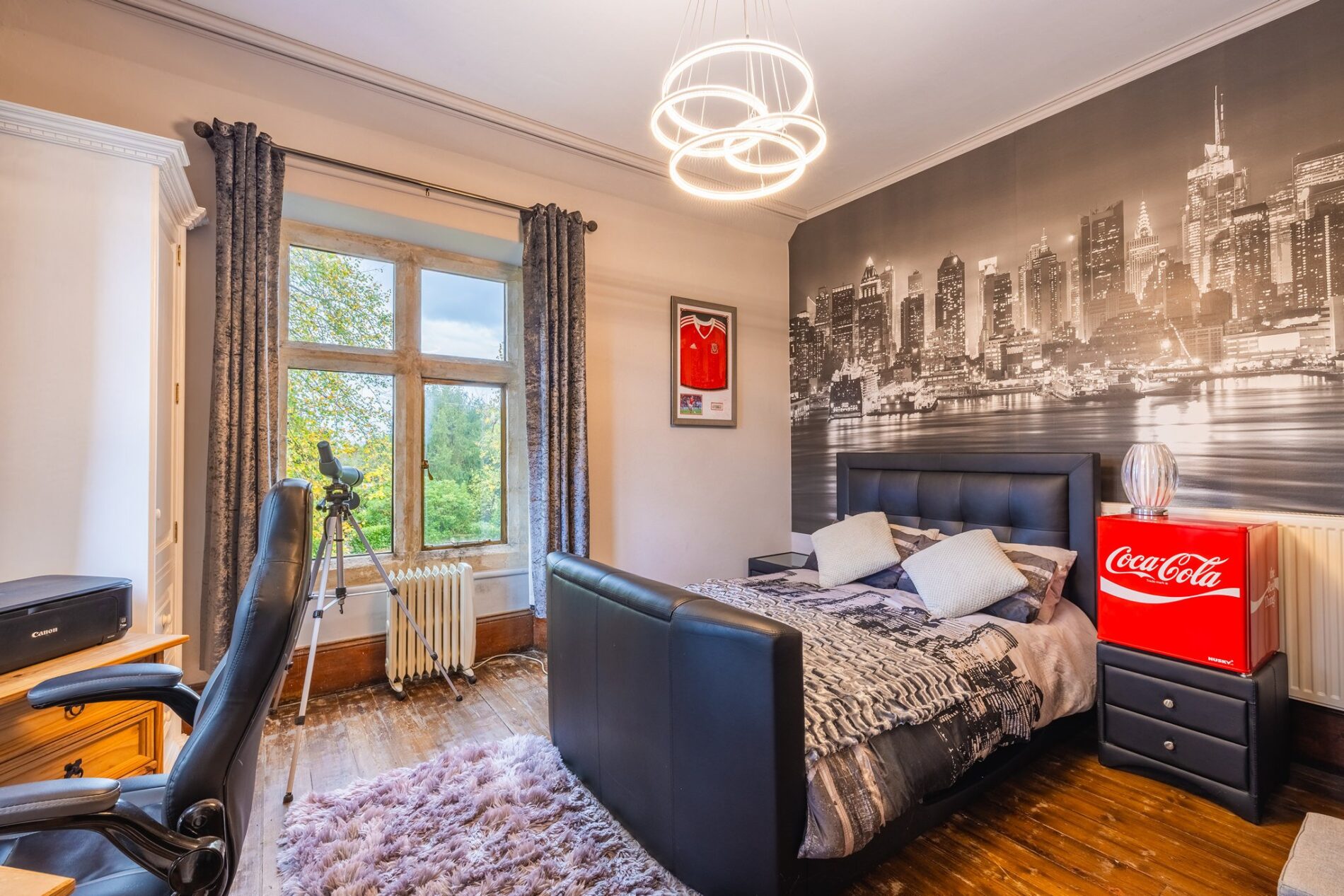 Ficerdy Manor, SA18 3JB