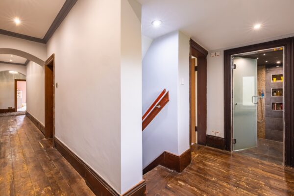 Ficerdy Manor, SA18 3JB