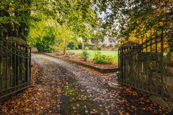 Ficerdy Manor, SA18 3JB