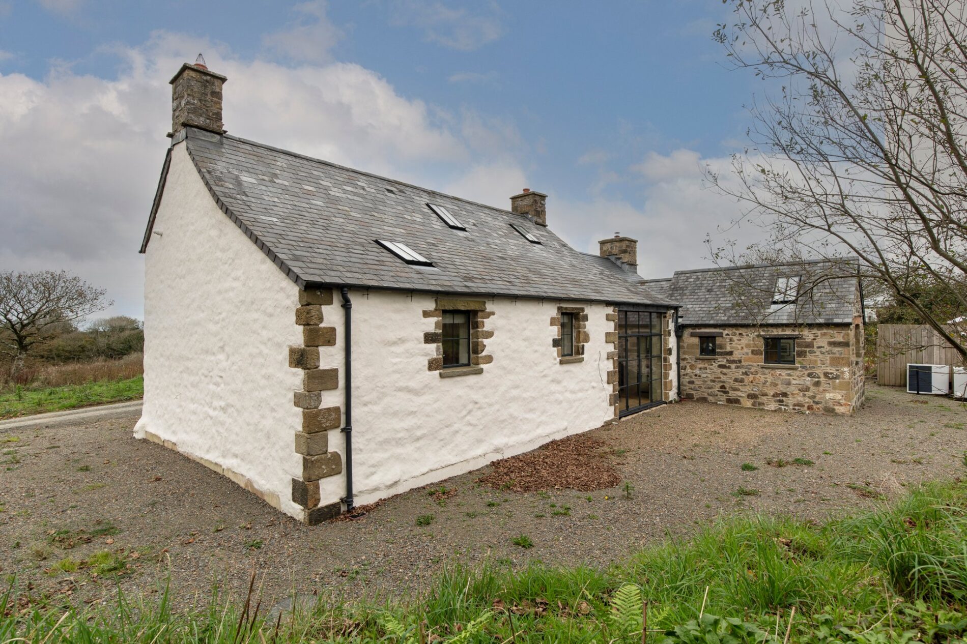 Trearched Farmhouse, SA62 5JP
