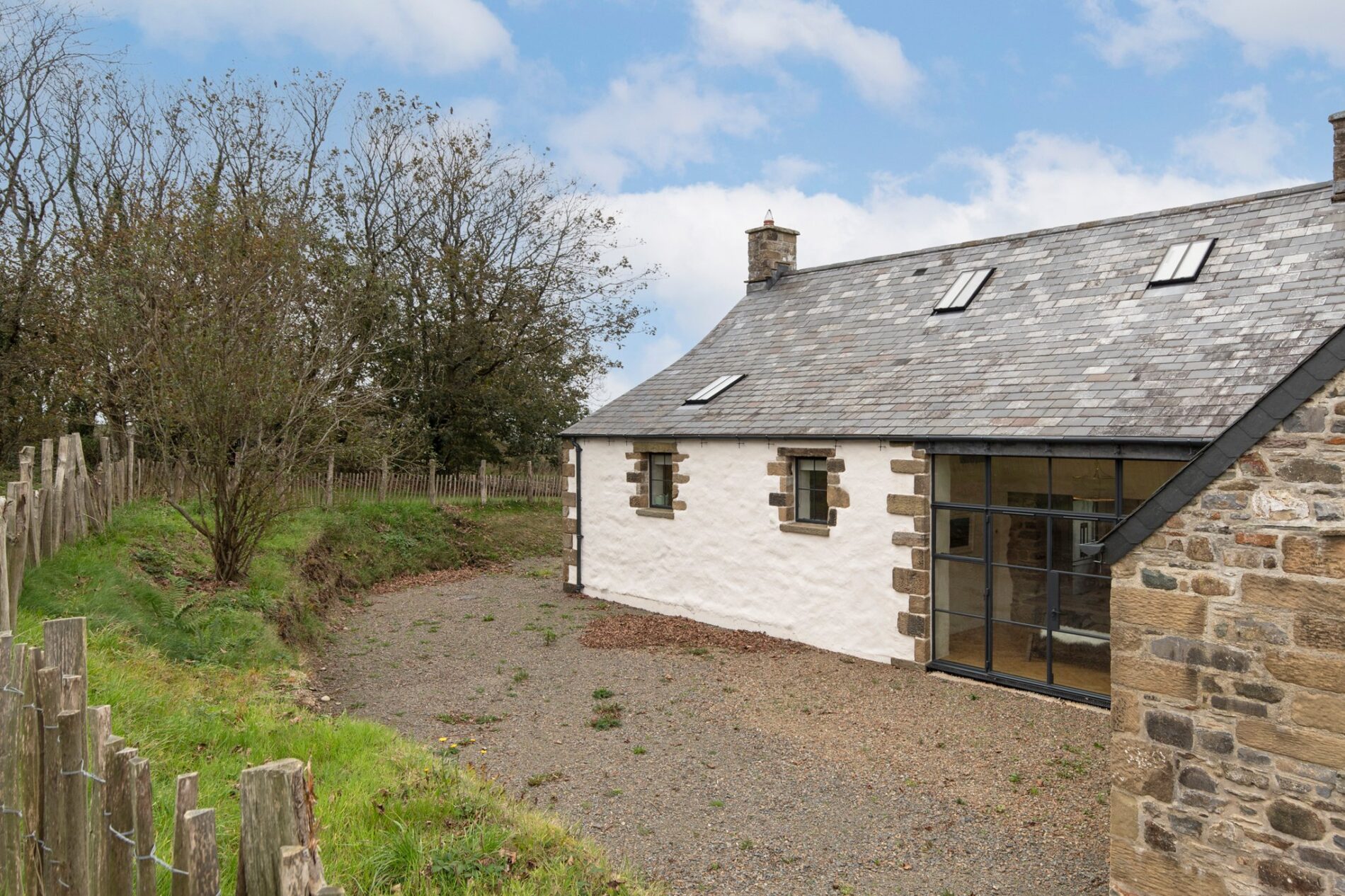 Trearched Farmhouse, SA62 5JP