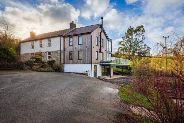 Halldown Farm, SA33 4QS