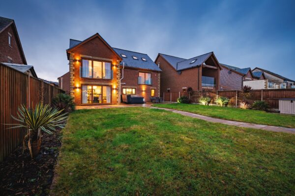 Aber Llwchwr, Llangennech, SA14 8AH