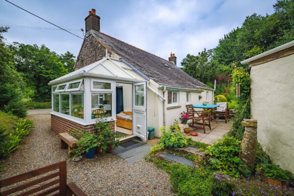 Roch Bridge, SA62 6JX