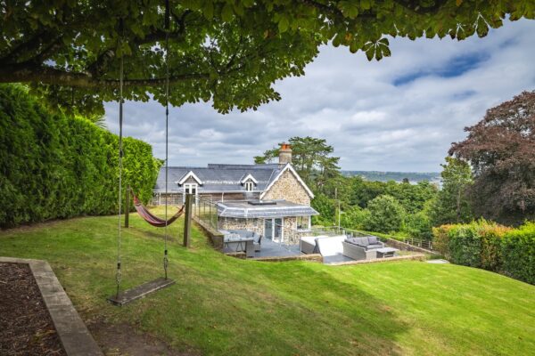 Rhodewood Lodge, SA69 9NU