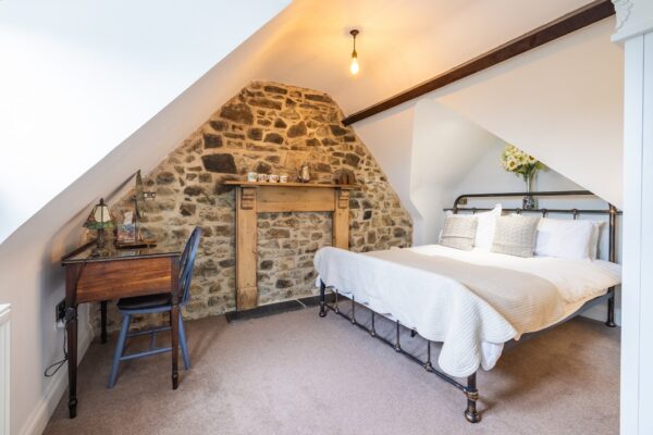 Rhodewood Lodge, SA69 9NU