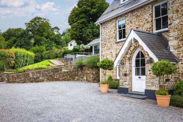 Rhodewood Lodge, SA69 9NU