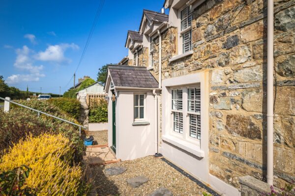 The Gables, SA42 0UF