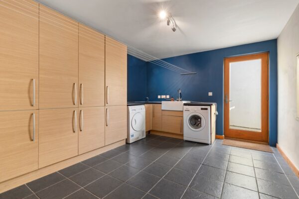 Paradise Row, Pembroke, SA71 4NX