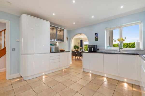 West Bay Close, Pembroke, SA71 5AW