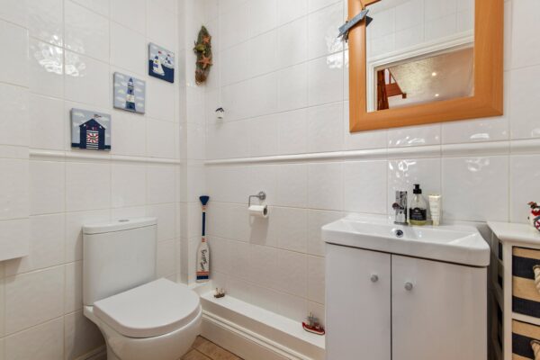 West Bay Close, Pembroke, SA71 5AW