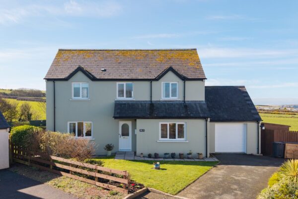 West Bay Close, Pembroke, SA71 5AW