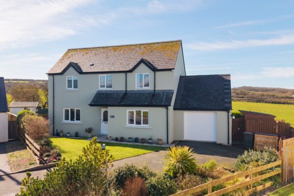 West Bay Close, Pembroke, SA71 5AW