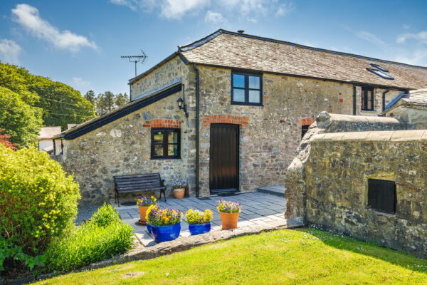 The Byre & Granary Cottage, Lyserry Barns, SA71 5DT