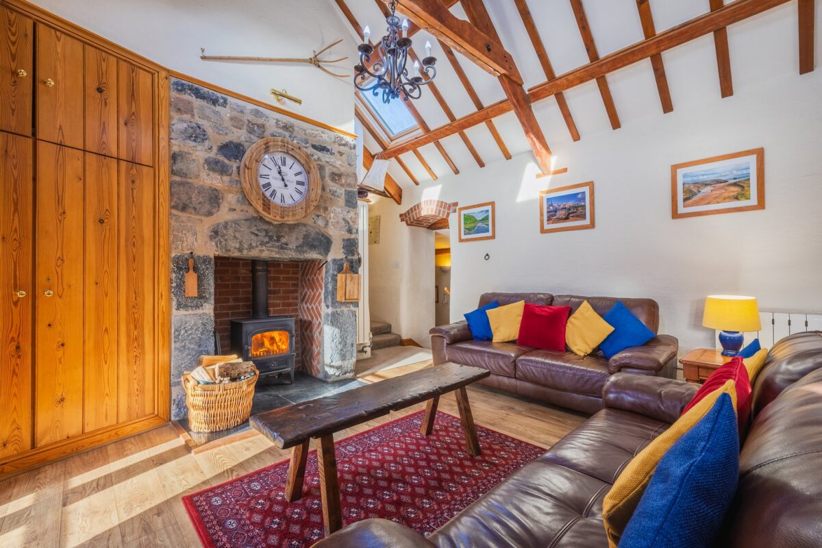 The Byre & Granary Cottage, Lyserry Barns, SA71 5DT