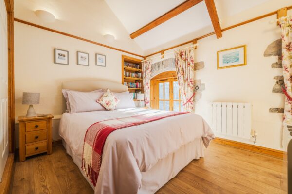 The Byre & Granary Cottage, Lyserry Barns, SA71 5DT