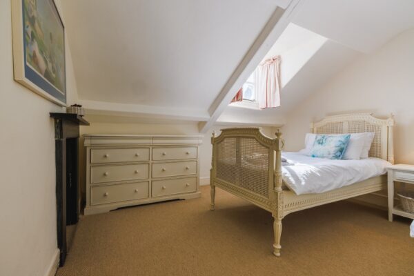 1 Lexden Terrace, SA70 7BJ