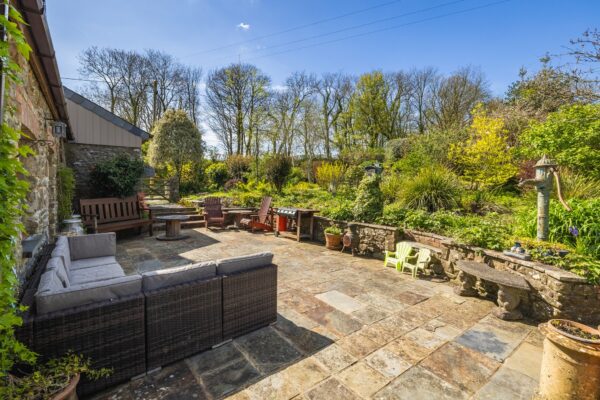 Longlands, SA62 4QB