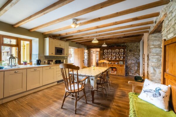Longlands, SA62 4QB