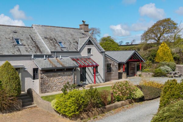 East Jordeston Cottages, SA70 8NT
