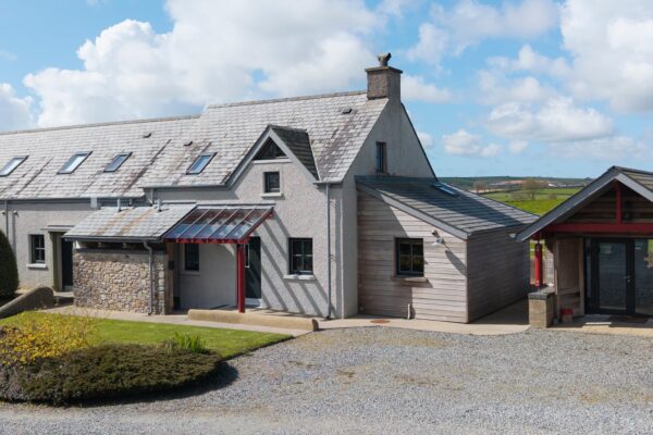 East Jordeston Cottages, SA70 8NT