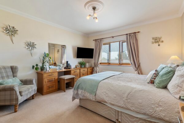 Michaels Walk, Pembroke Dock, SA72 4UR