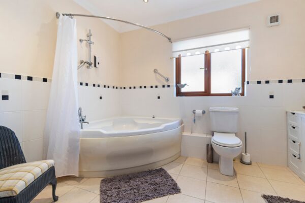 Michaels Walk, Pembroke Dock, SA72 4UR