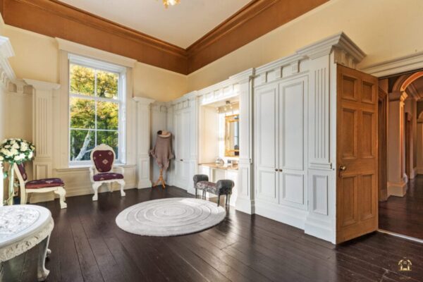 Penylan Mansion, SA43 2QR