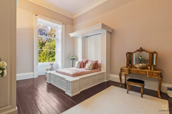 Penylan Mansion, SA43 2QR