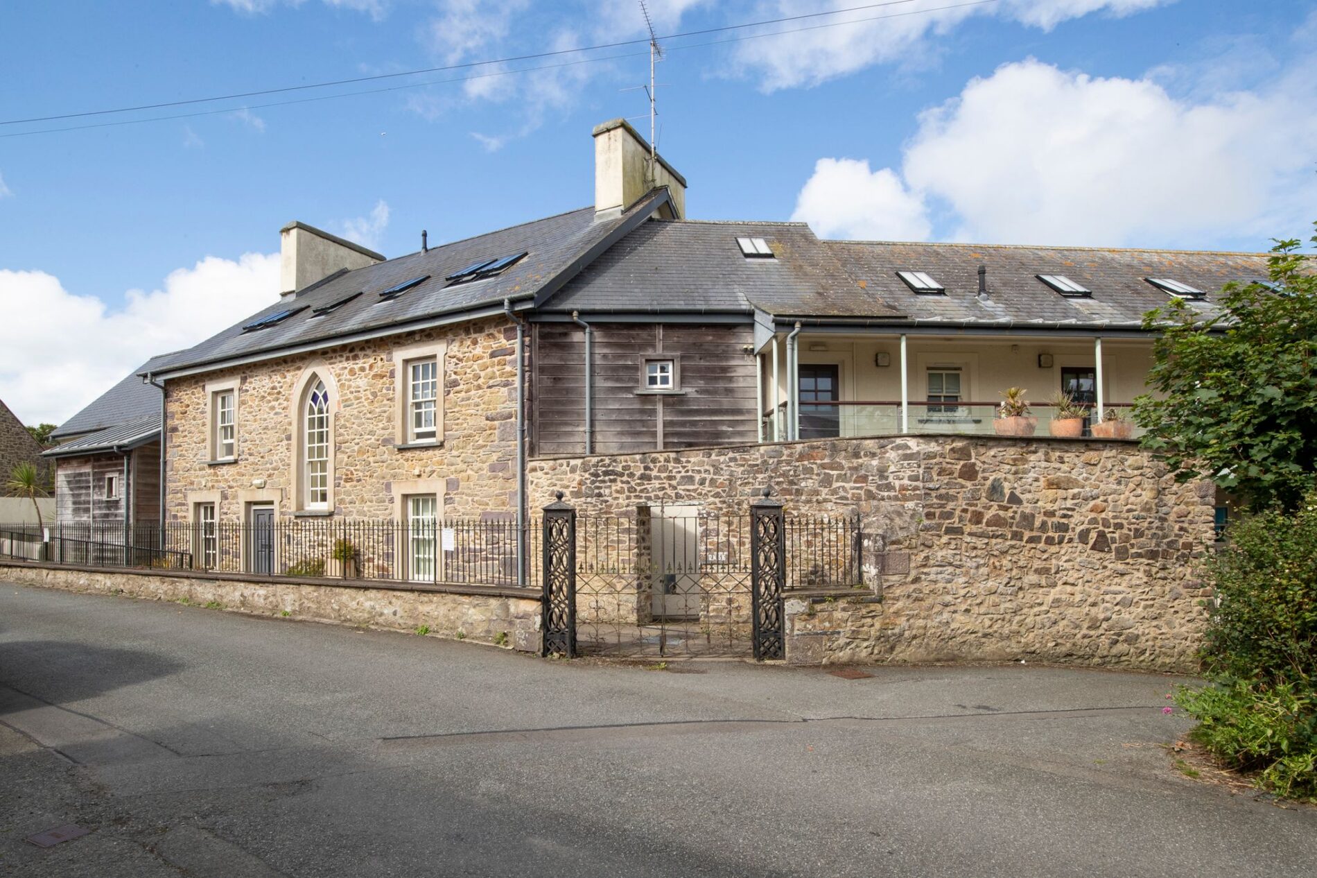 St Nons Apartments