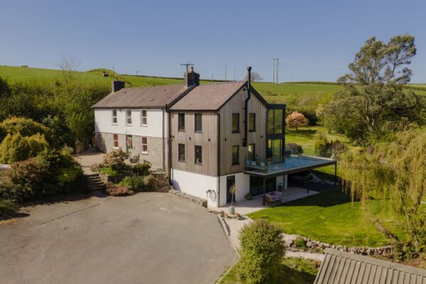 Halldown Farm, SA33 4QS