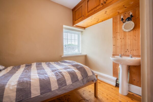 The Lodge, SA70 7TE